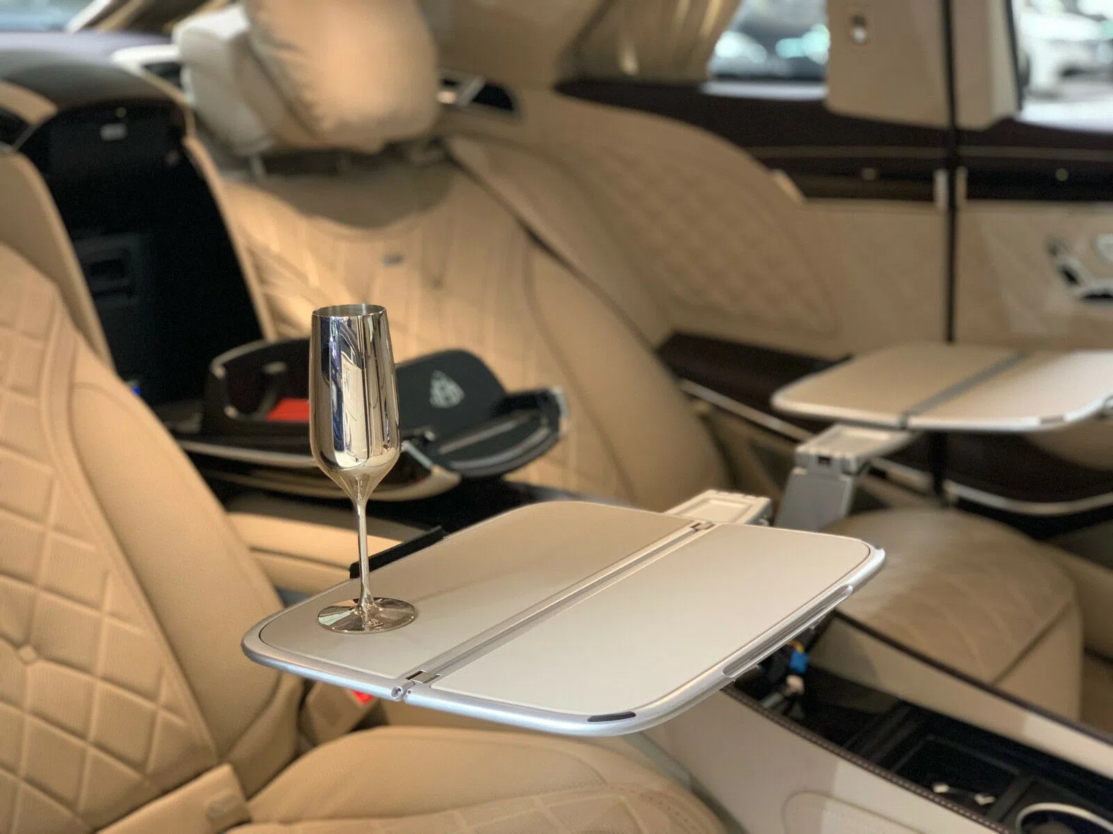 2017 Mercedes-Benz S 600 Maybach Pullman interior, seats, Beige