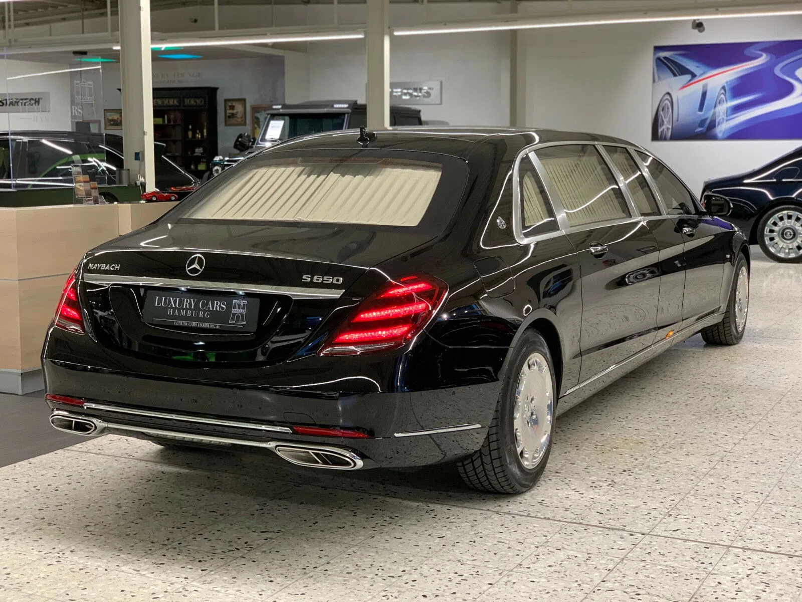 2017 Mercedes-Benz S 600 Maybach Pullman for sale, exterior, Black
