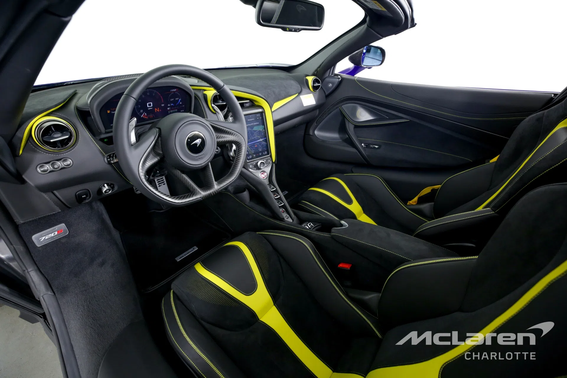 2022 McLaren 720S Spider Performance interior