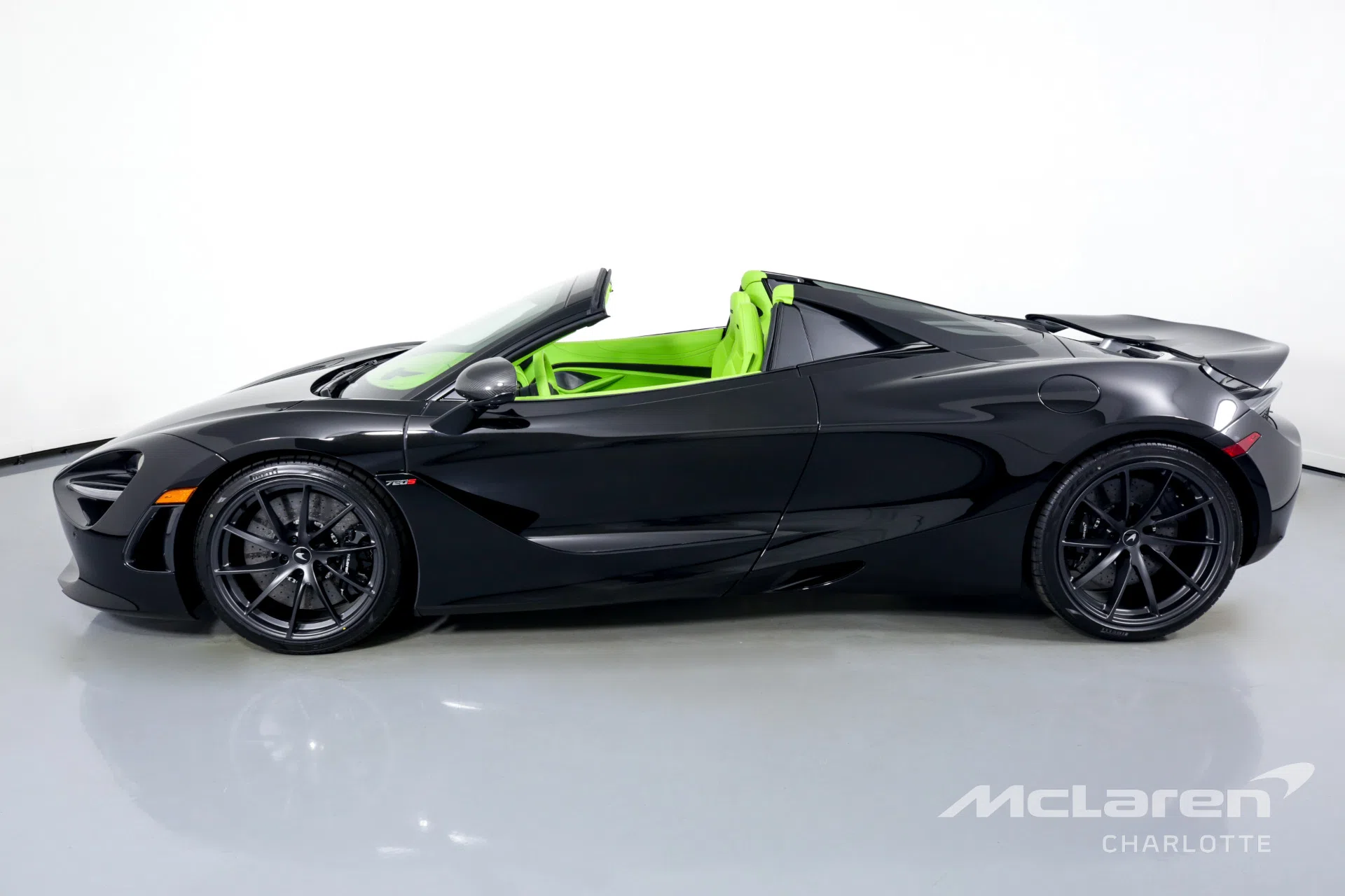 2022 McLaren 720S Spider Performance for sale, exterior, Onyx Black