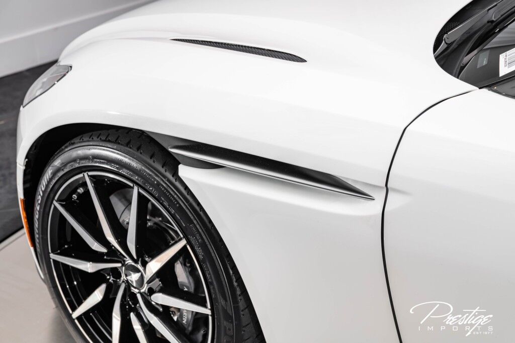 2020 Aston Martin DB11, 11/20