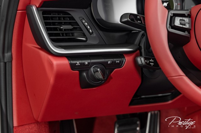 2022 Porsche 911 Convertible Turbo S, 18/20