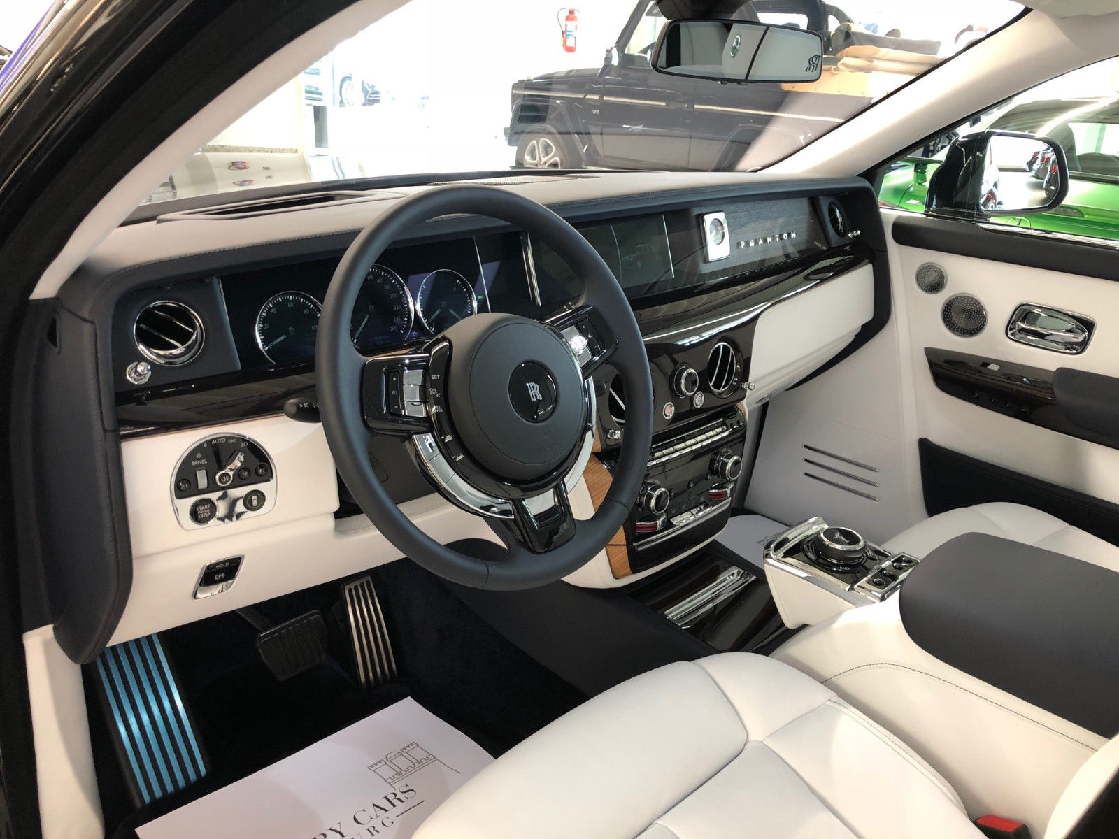 2018 Rolls-Royce Phantom VIII, 2/18