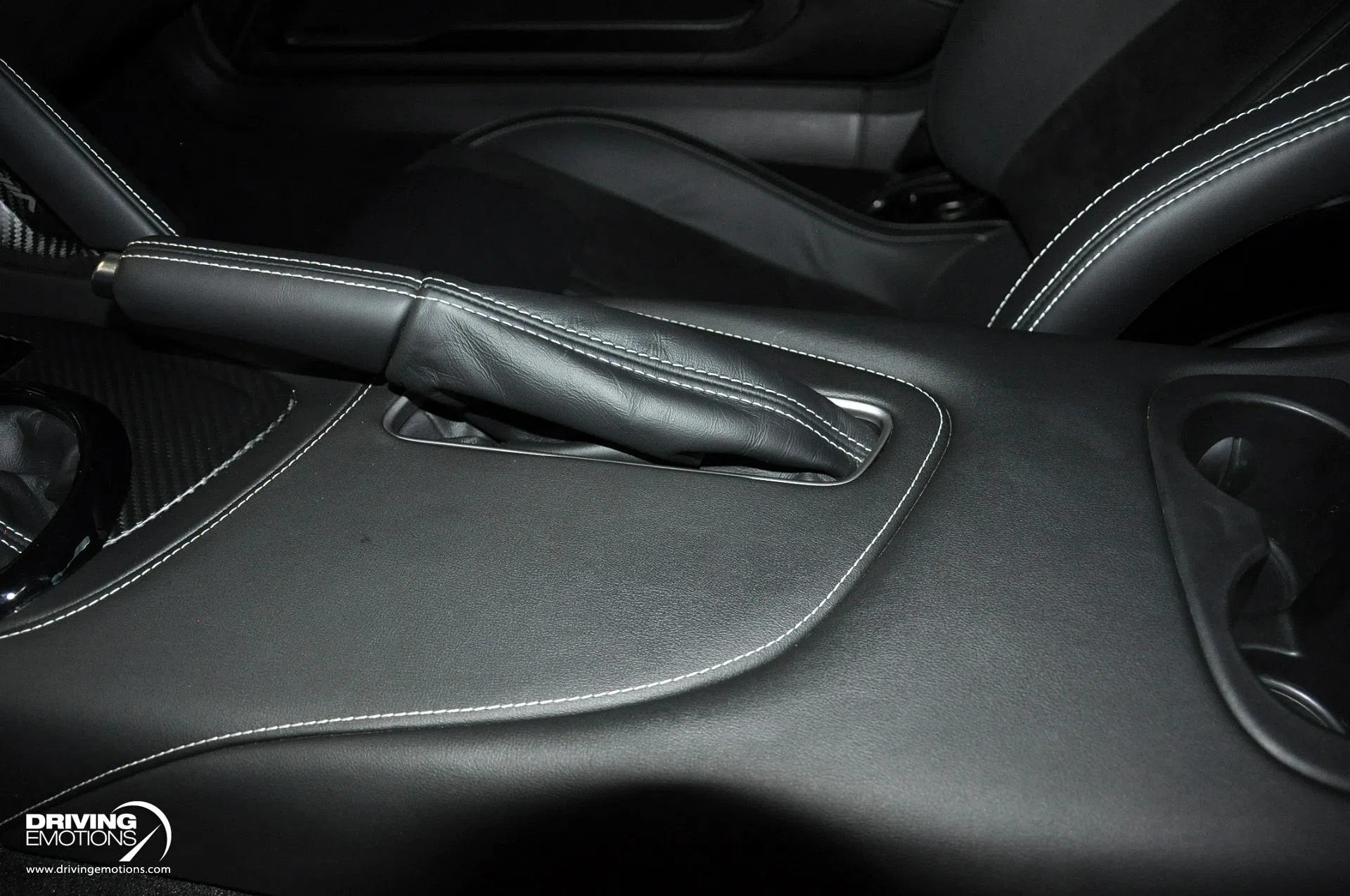 2017 Dodge Viper GTC interior, seats, Black