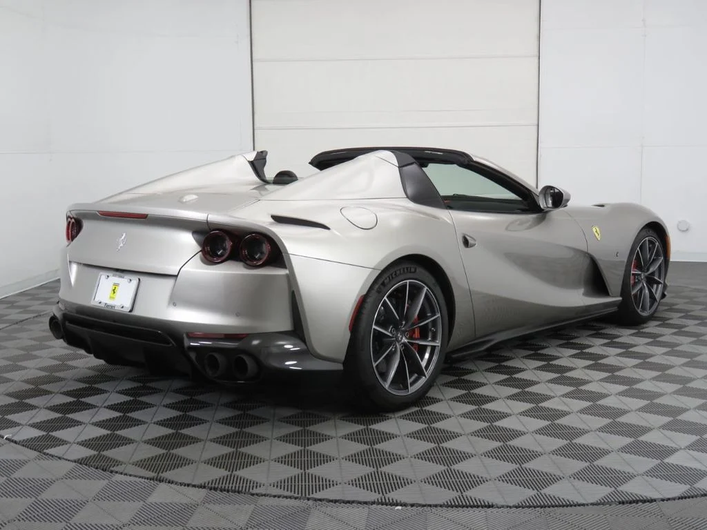 2022 Ferrari 812 GTS, 3/20
