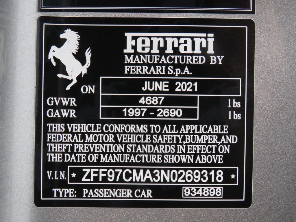 2022 Ferrari 812 GTS, 19/20