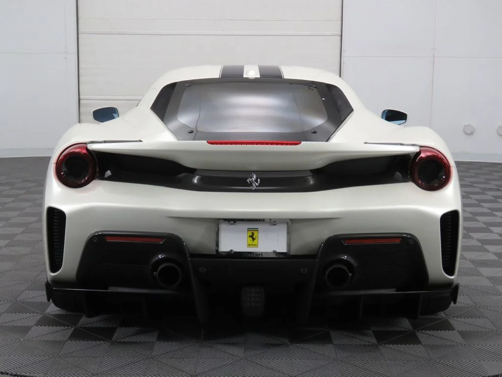 2020 Ferrari 488 Pista, 4/19