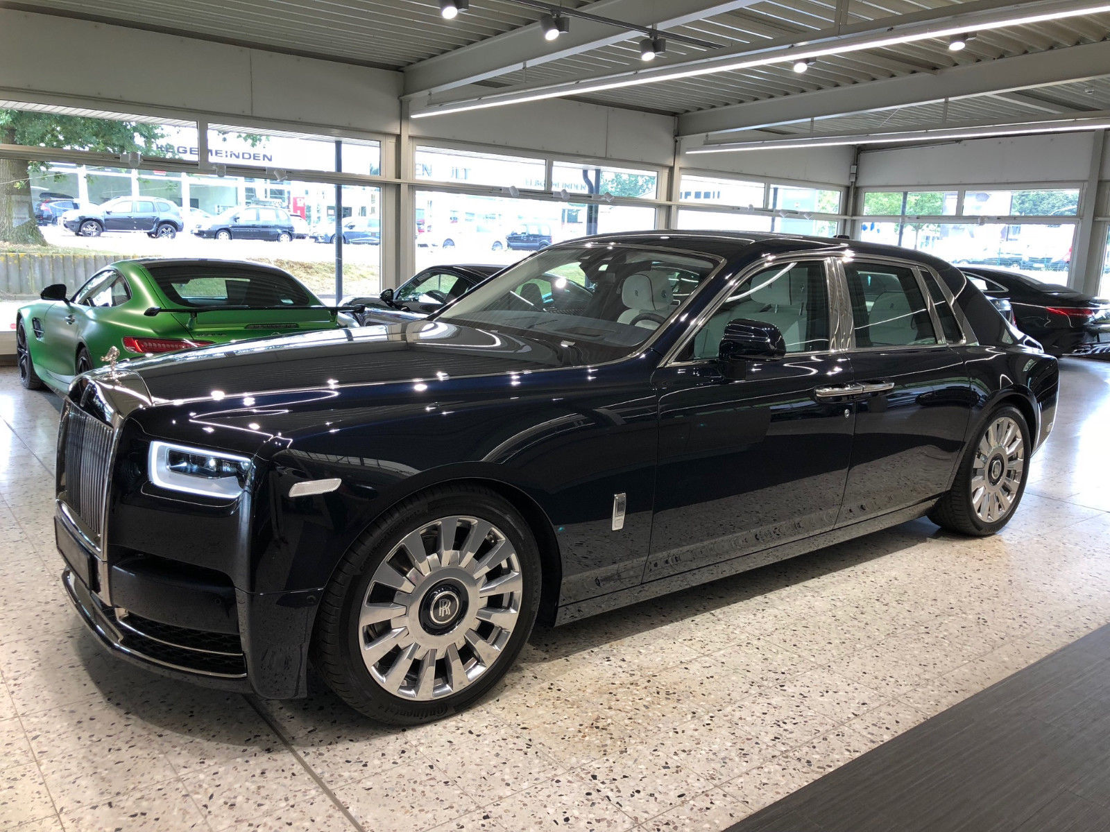 2018 Rolls-Royce Phantom VIII, 14/18