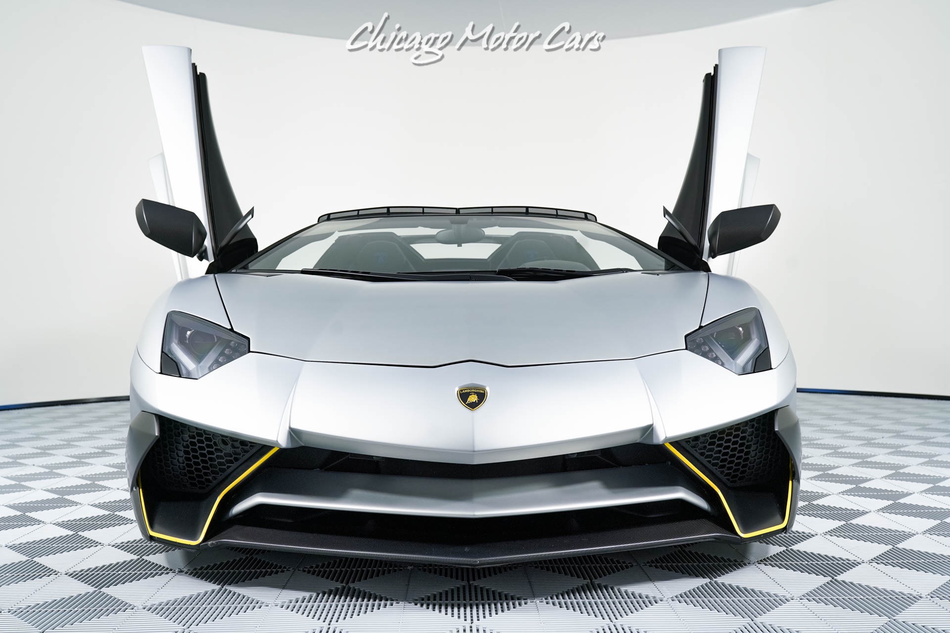 2017 LAMBORGHINI AVENTADOR LP750-4 SV, 3/20