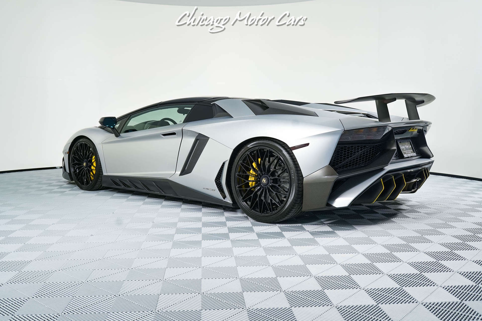 2017 LAMBORGHINI AVENTADOR LP750-4 SV, 9/20