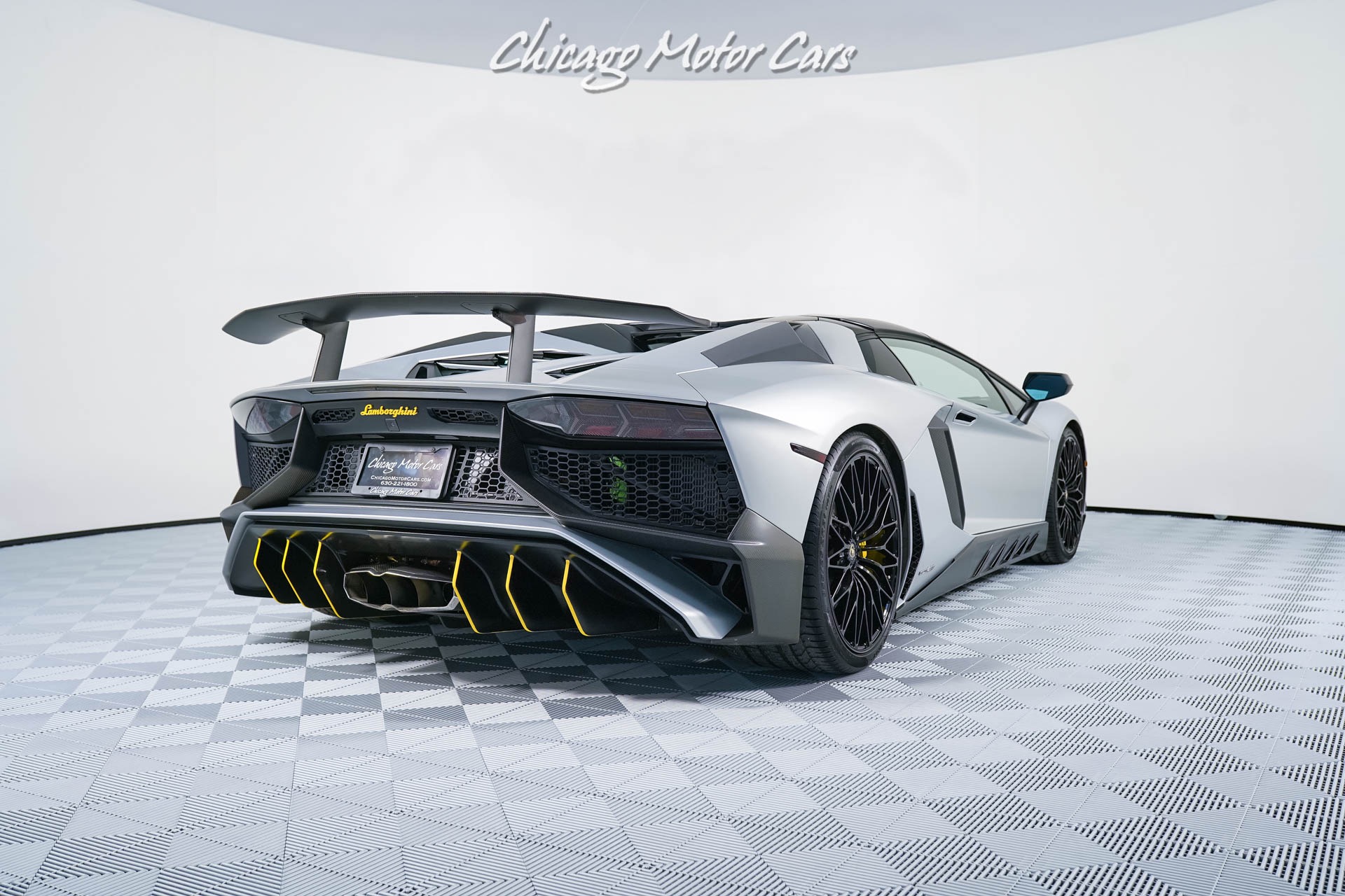 2017 LAMBORGHINI AVENTADOR LP750-4 SV, 11/20