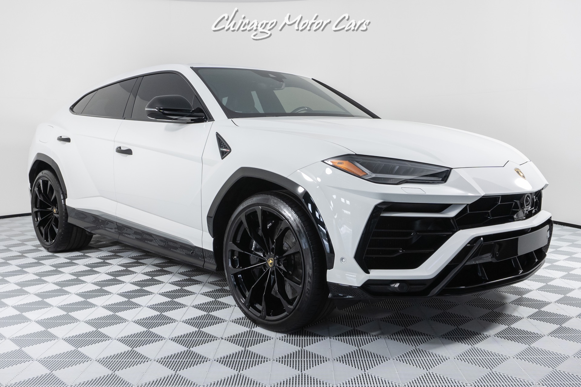 2020 LAMBORGHINI URUS, 7/20