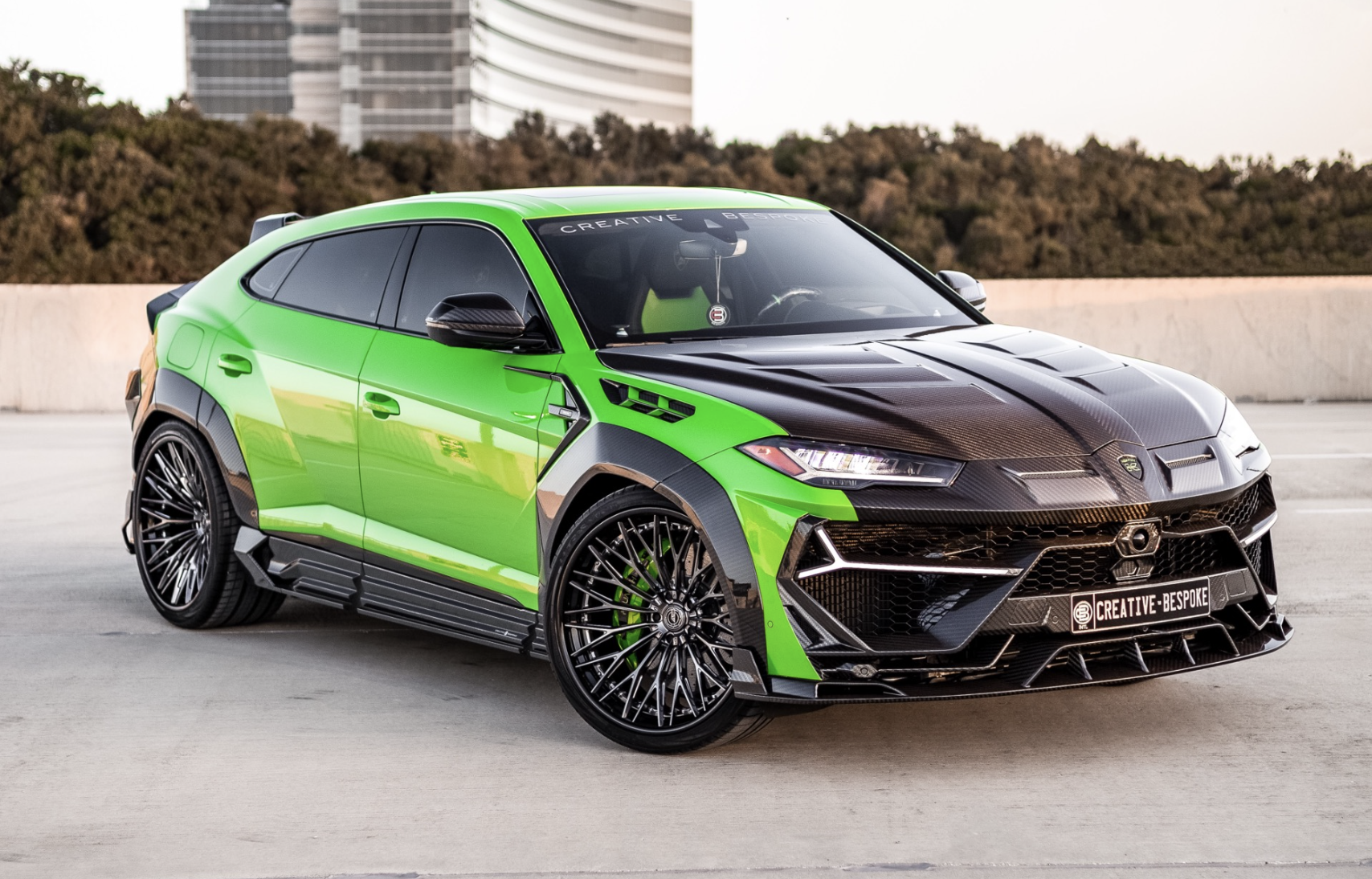2021 LAMBORGHINI URUS PEARL CAPSULE KEYVANY KEYRUS