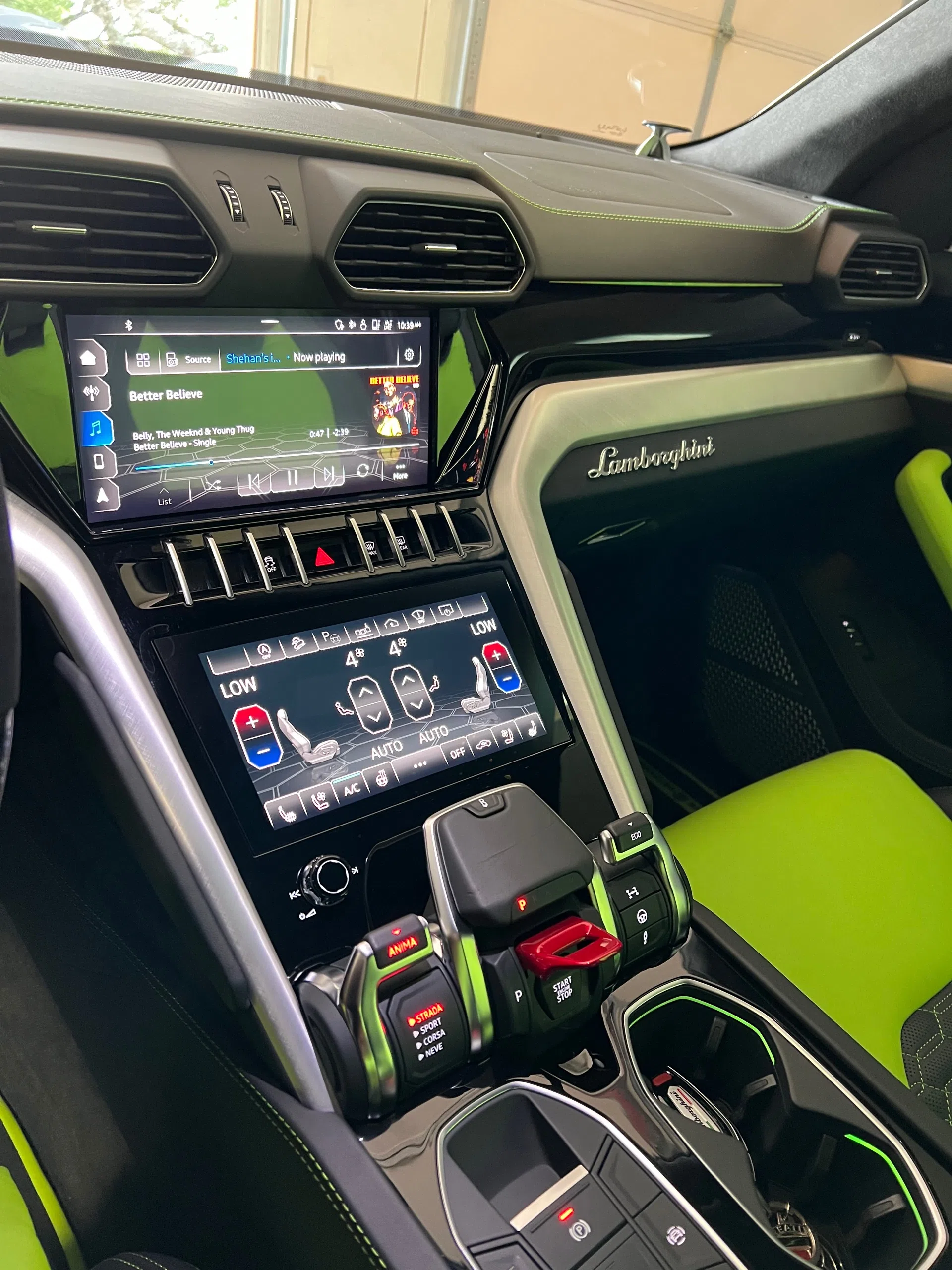 2021 Lamborghini Urus Pearl Capsule Keyvany Keyrus interior, dashboard, Nero ADE with Verde Faunus
