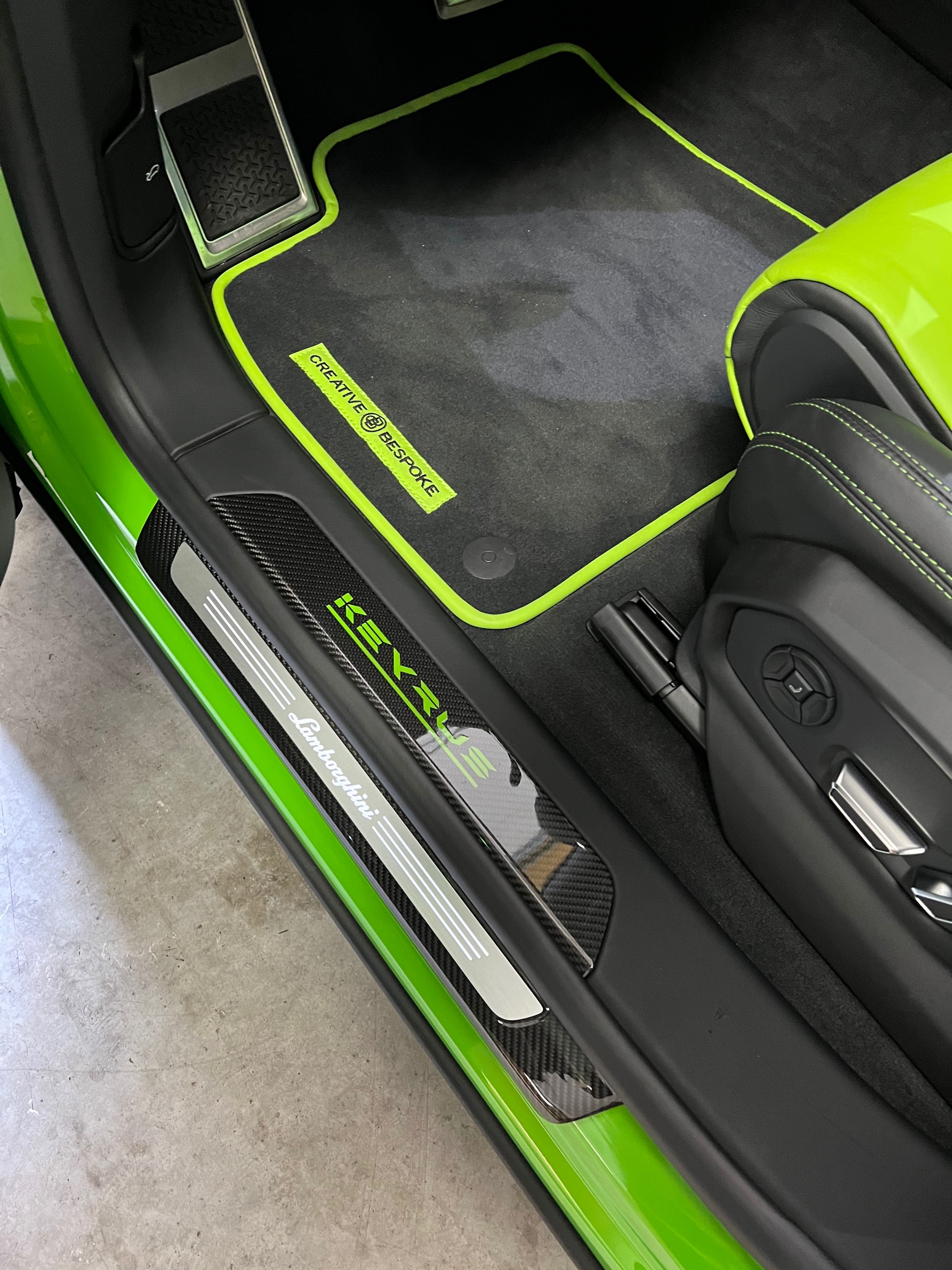 2021 LAMBORGHINI URUS PEARL CAPSULE KEYVANY KEYRUS, 18/20