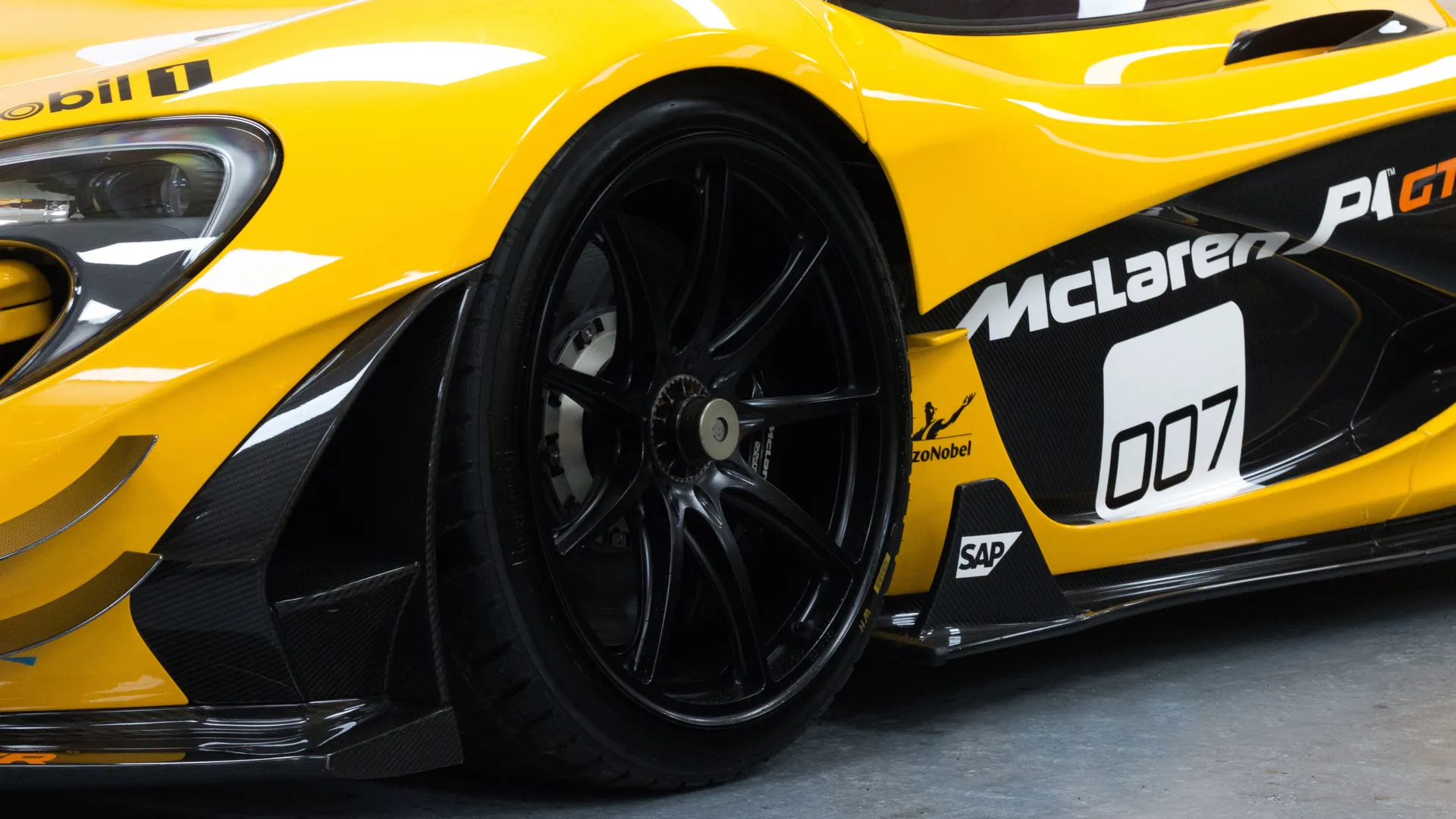 2015 MCLAREN P1 GTR, 8/27
