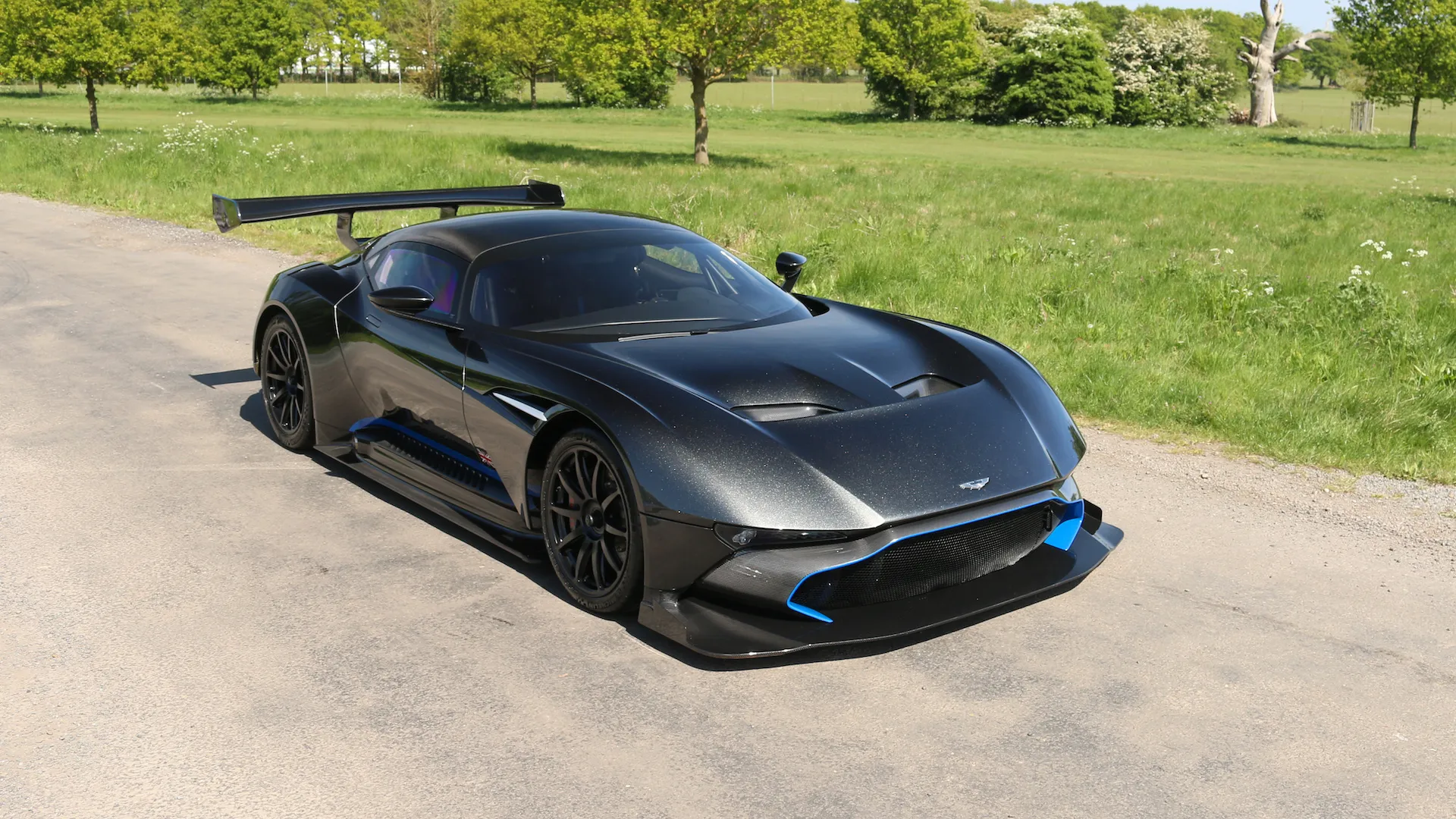 2016 ASTON MARTIN VULCAN, 2/19