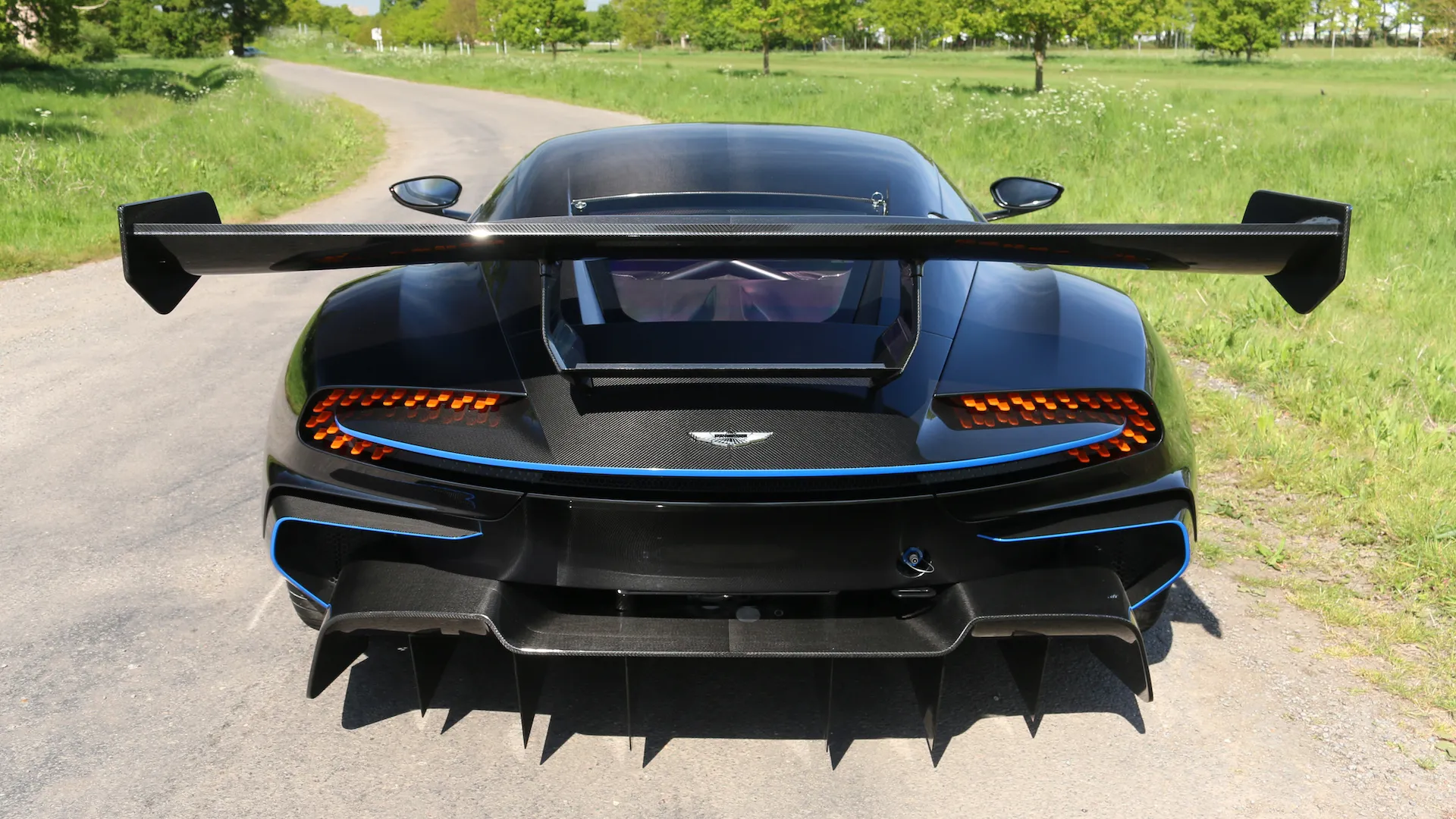 2016 ASTON MARTIN VULCAN, 5/19
