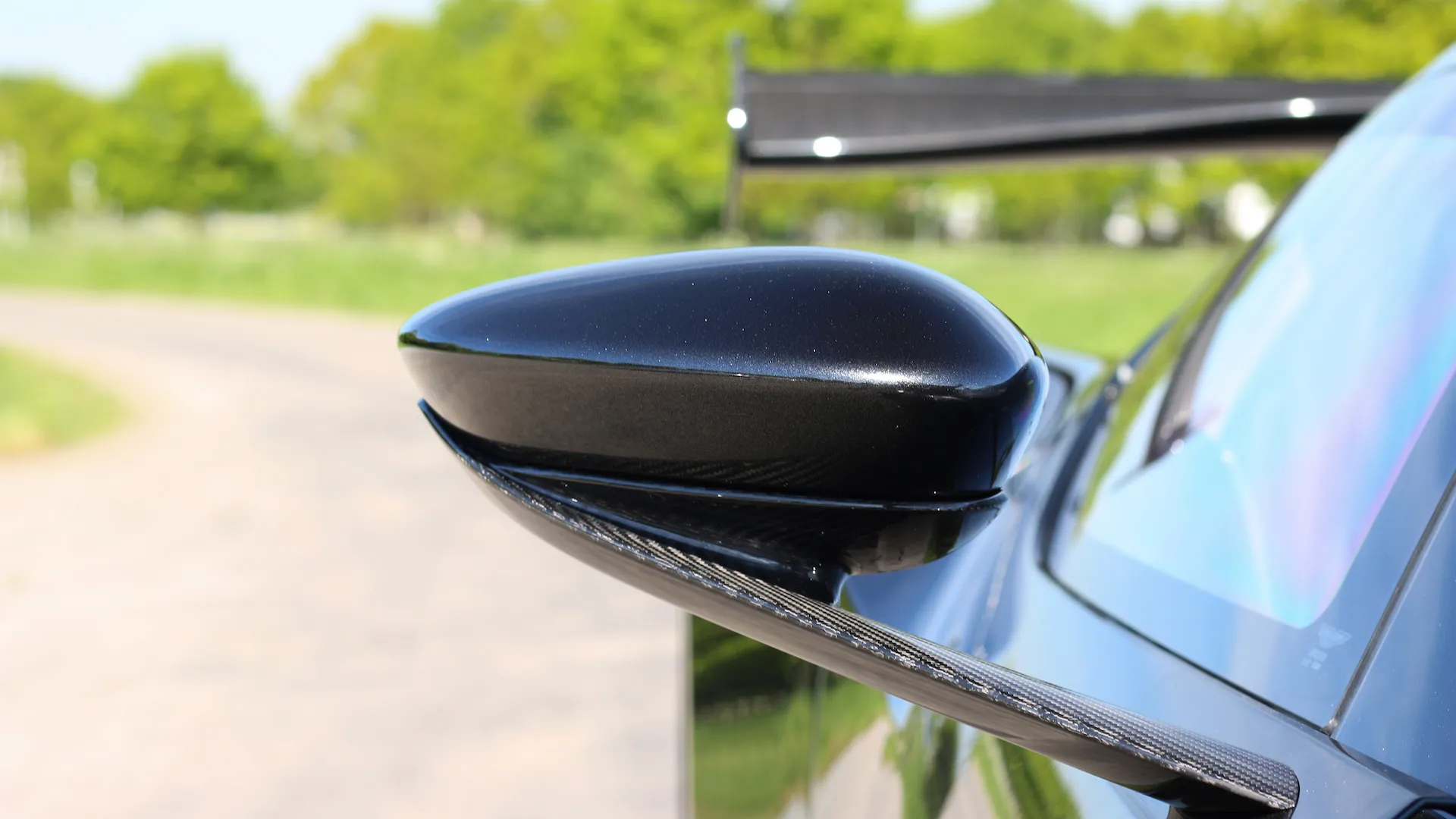 2016 ASTON MARTIN VULCAN, 8/19