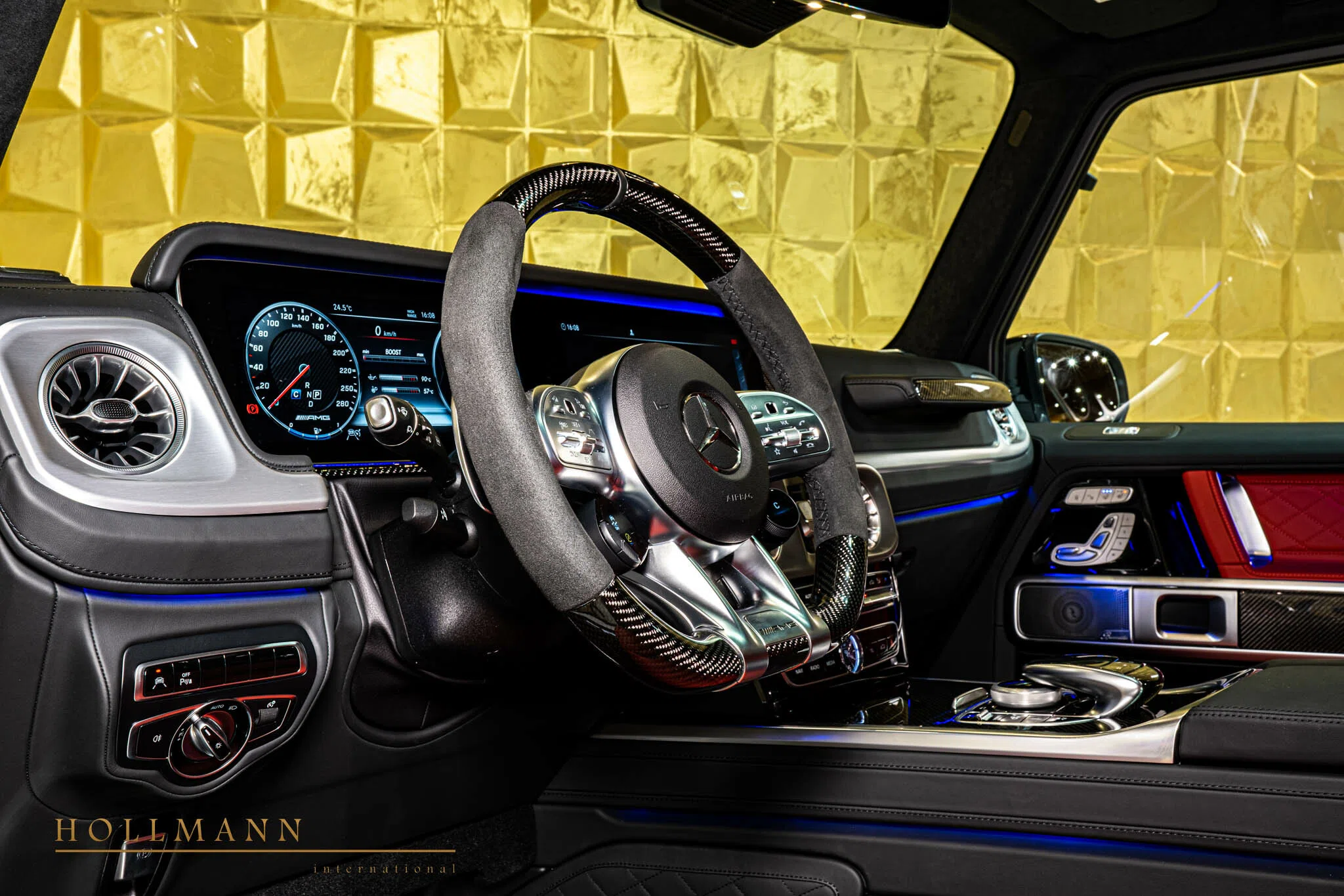 Mercedes-Benz G 63 AMG interior, 827 Leather Classic Red/Black