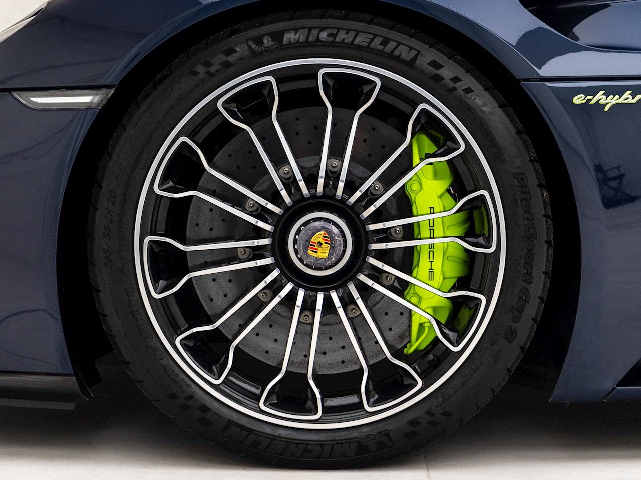 2015 Porsche 918 Spyder, 9/20