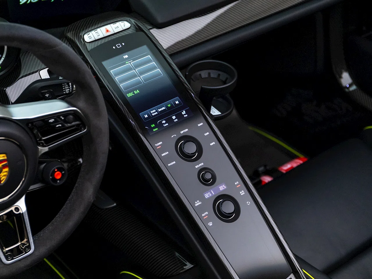 2015 Porsche 918 Spyder interior, center console, Onyx Black Leather