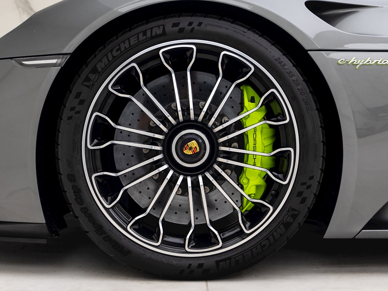 2015 Porsche 918 Spyder, 16/22