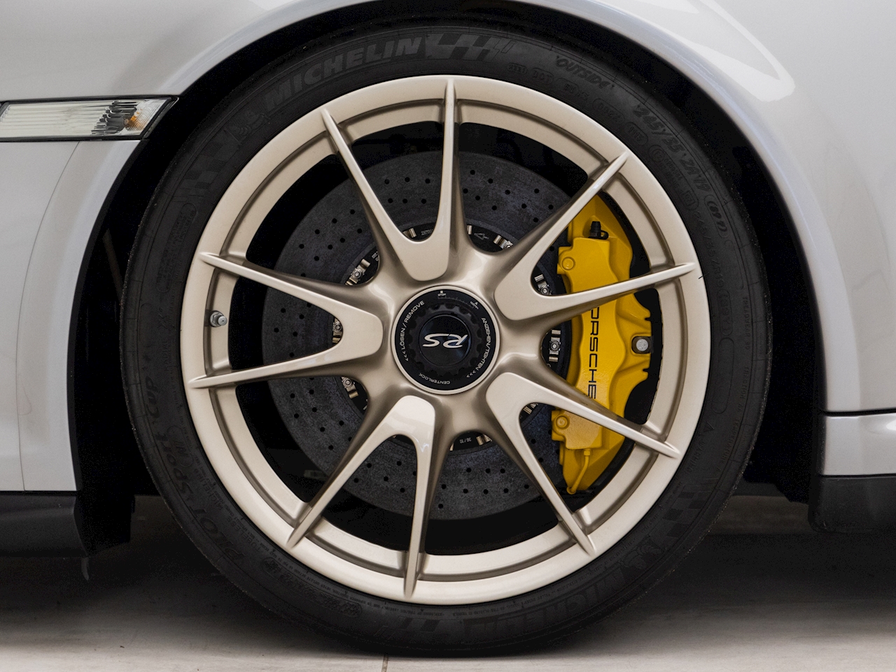 2011 Porsche 911 (997) GT2 RS, 21/27