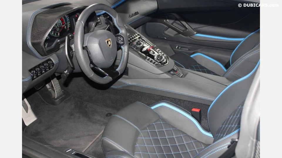 2017 Lamborghini Aventador, 2/10