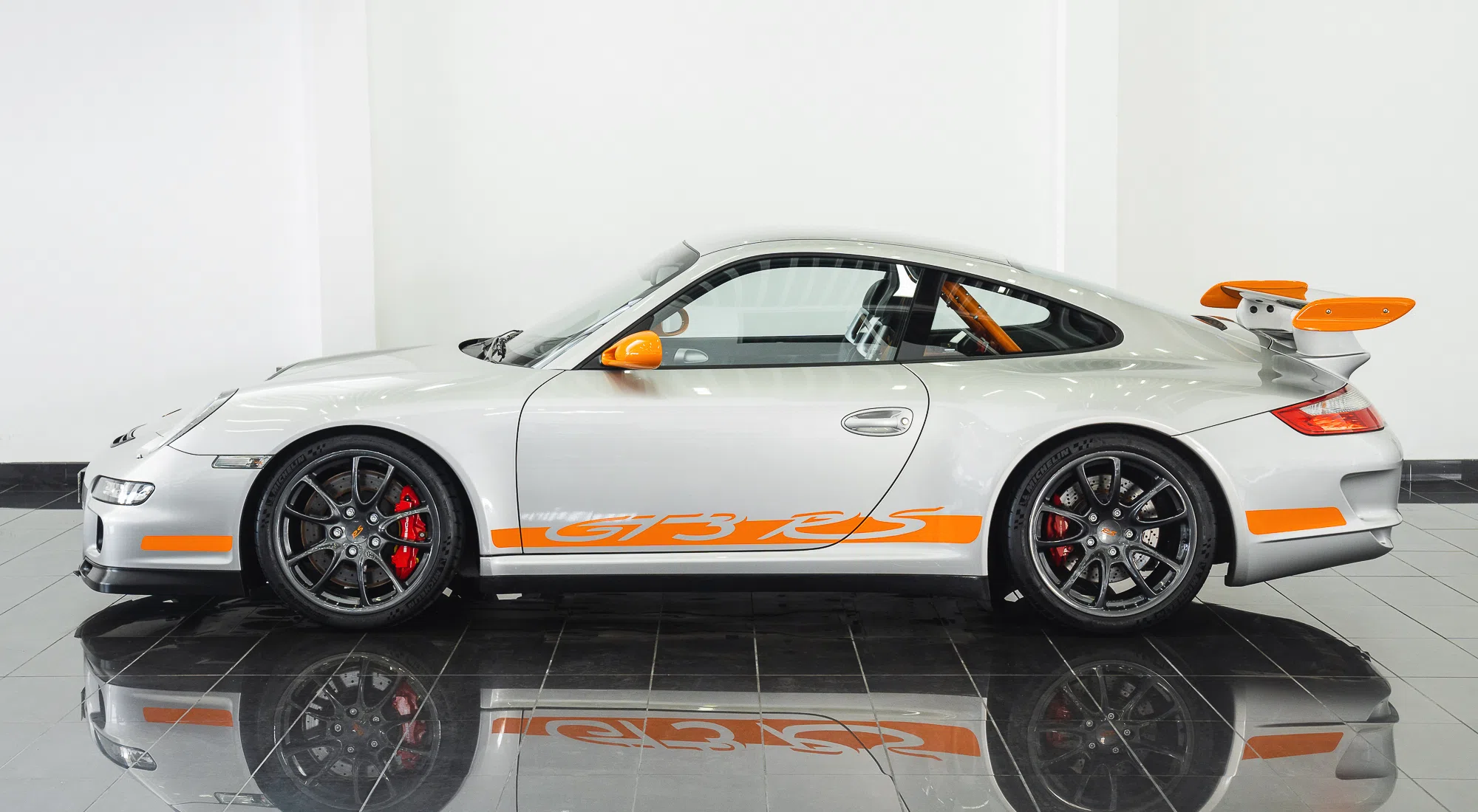 2008 PORSCHE 997.1 GT3 RS, side profile, Silver / Organge