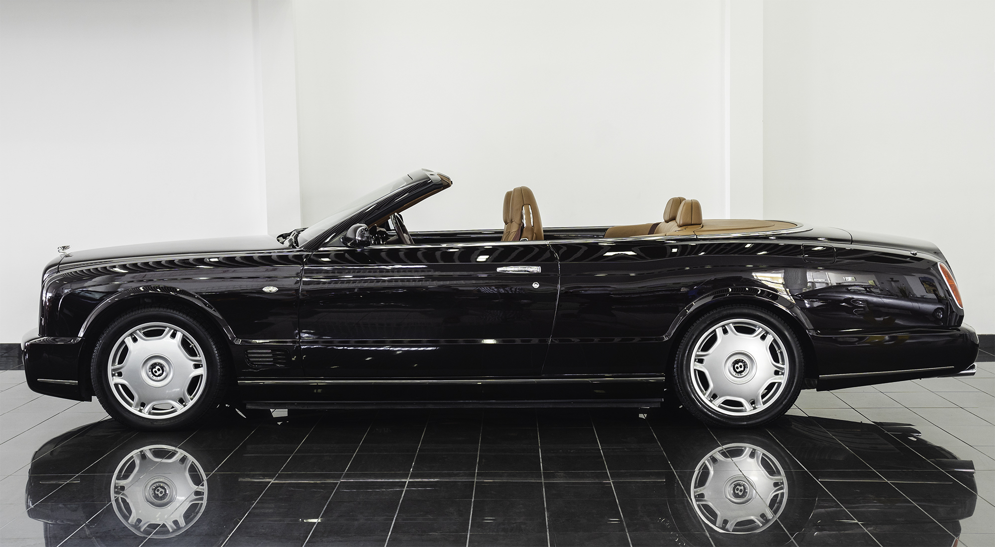 2009 BENTLEY AZURE, 4/17