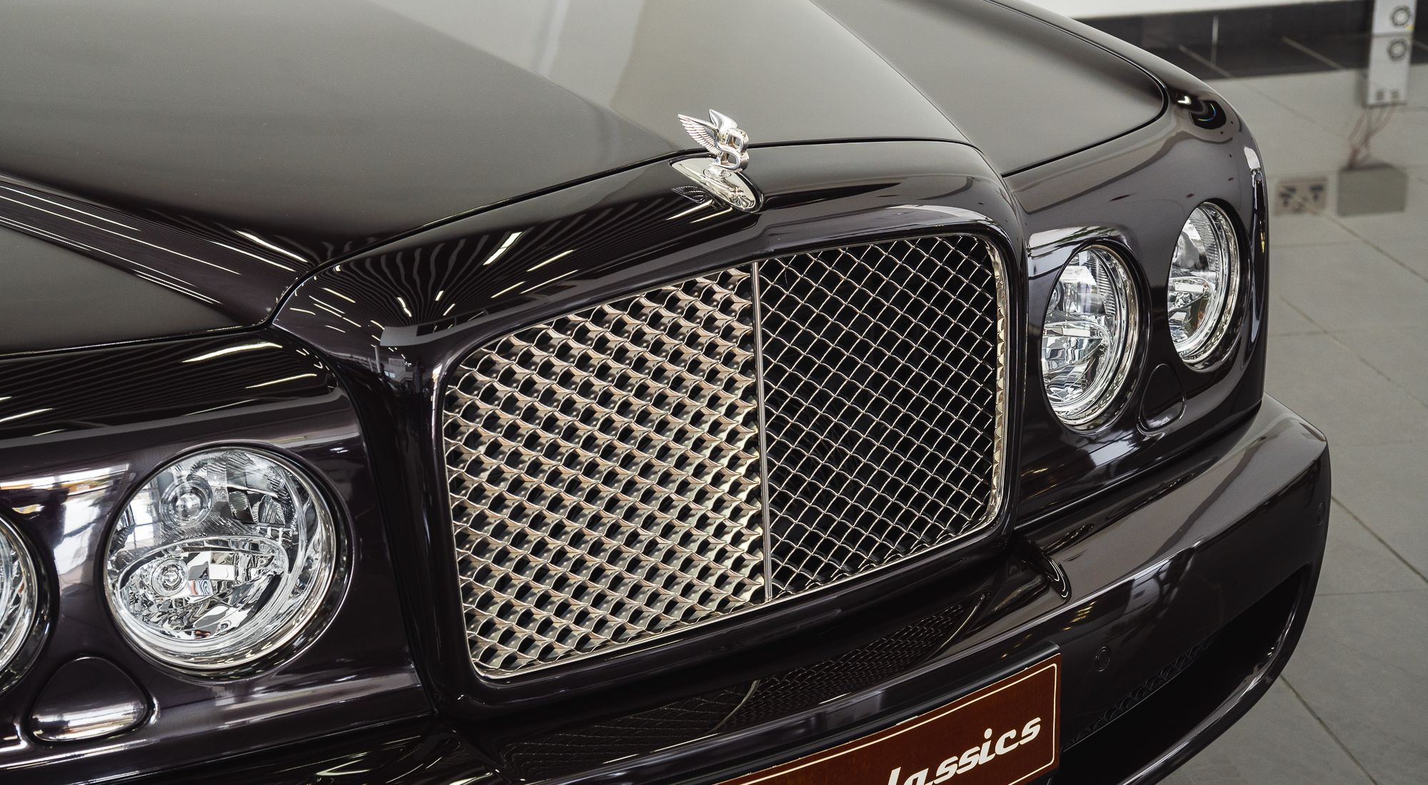 2009 BENTLEY AZURE, 9/17