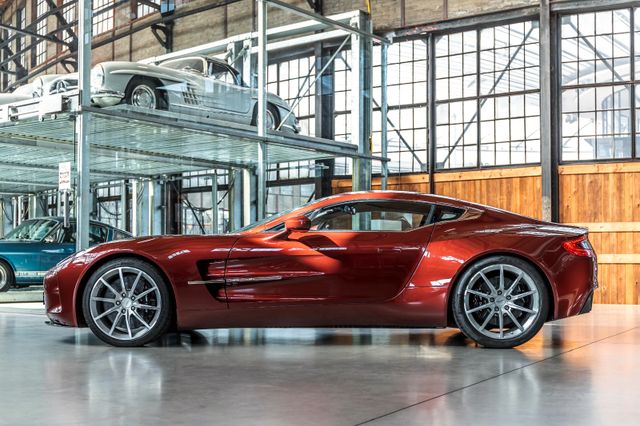 Aston Martin One-77, 5/16