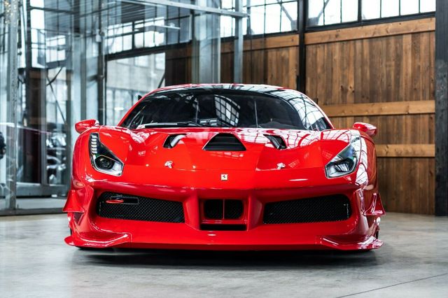 Ferrari 488 GTB Challenge, 3/15