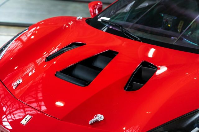 Ferrari 488 GTB Challenge, 7/15