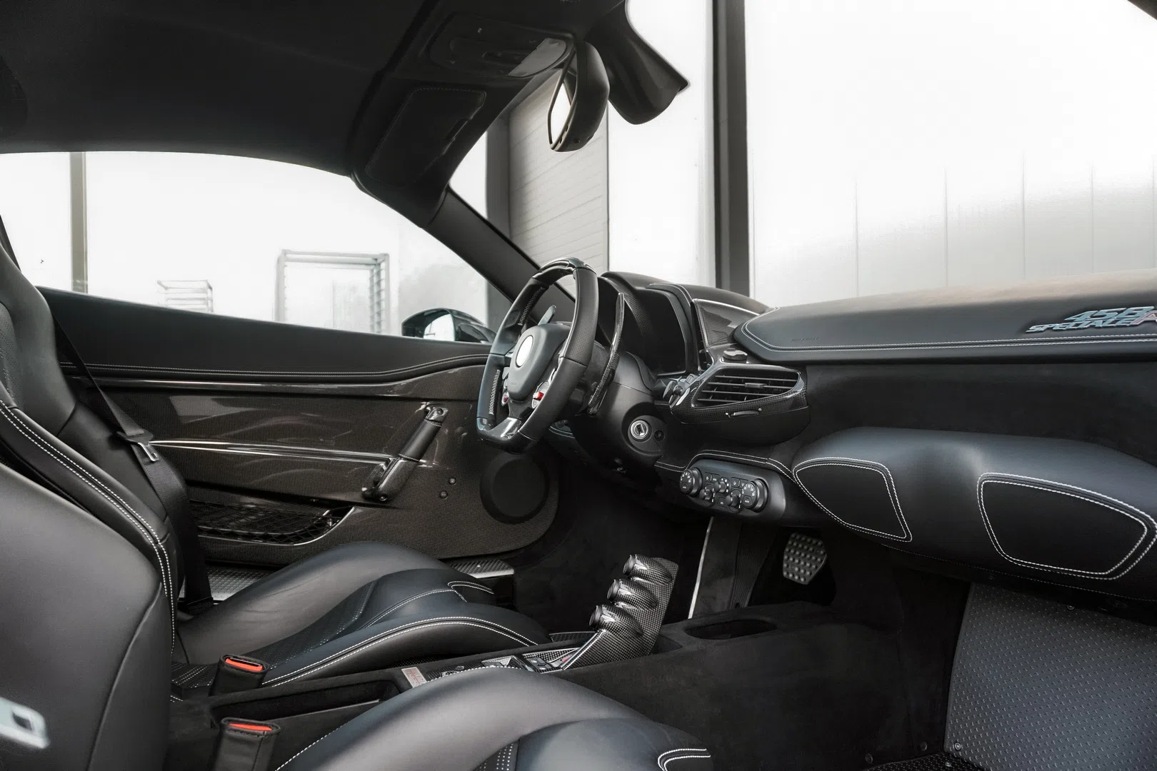 2015 Ferrari 458 Speciale Aperta interior