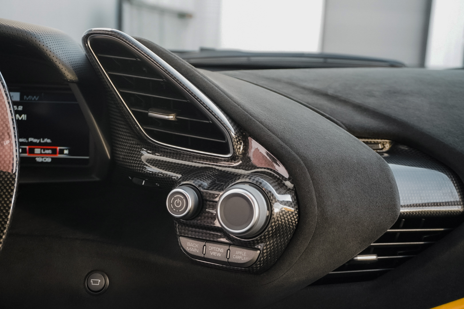 2020 Ferrari 488 Pista, 12/20