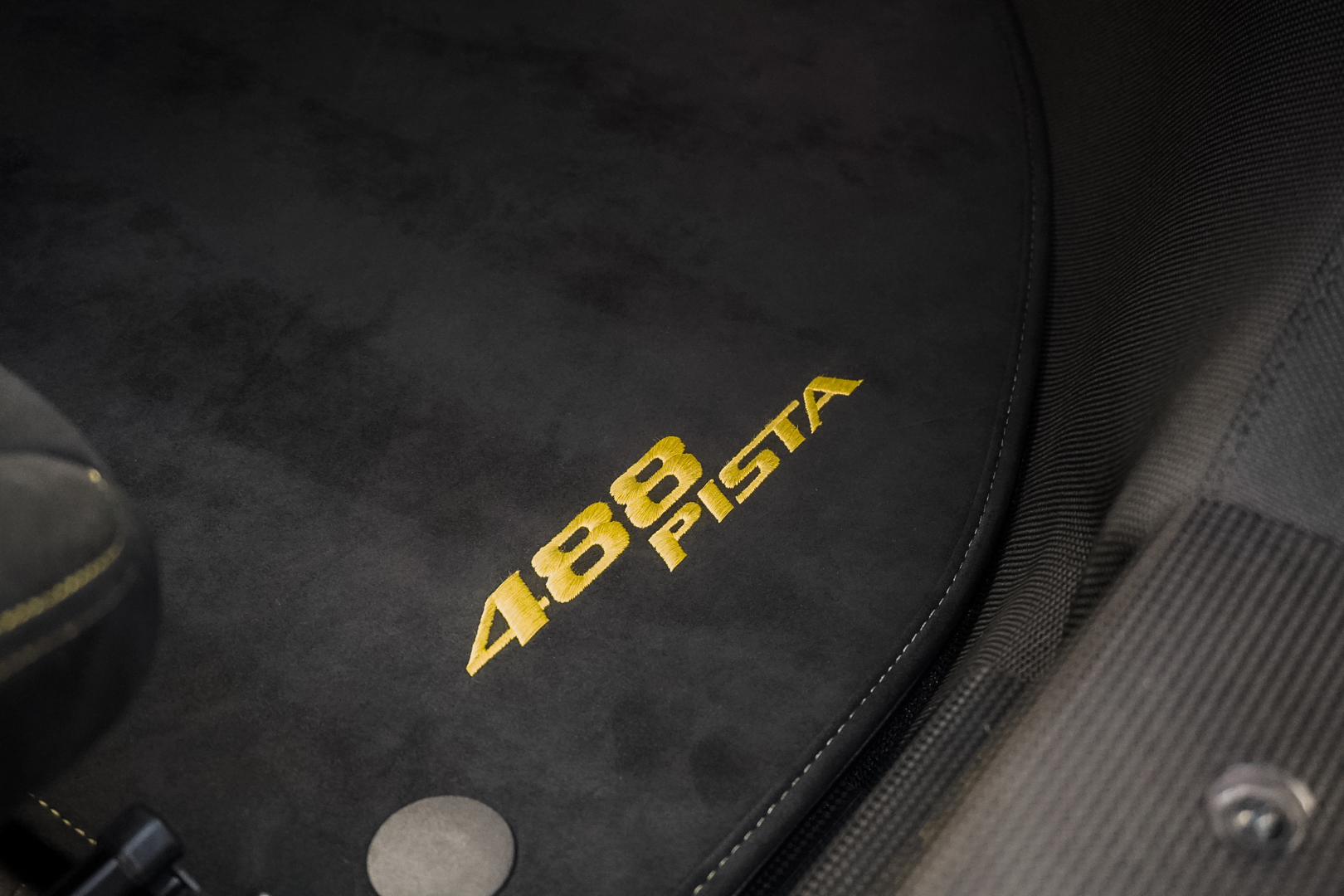 2020 Ferrari 488 Pista, 19/20