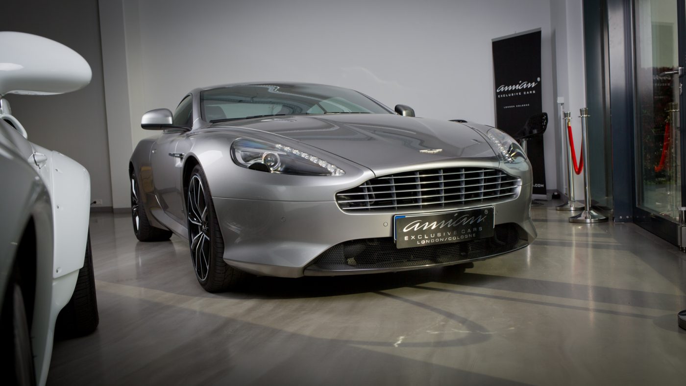 2015 ASTON MARTIN DB9 GT JAMES BOND 007 EDITION