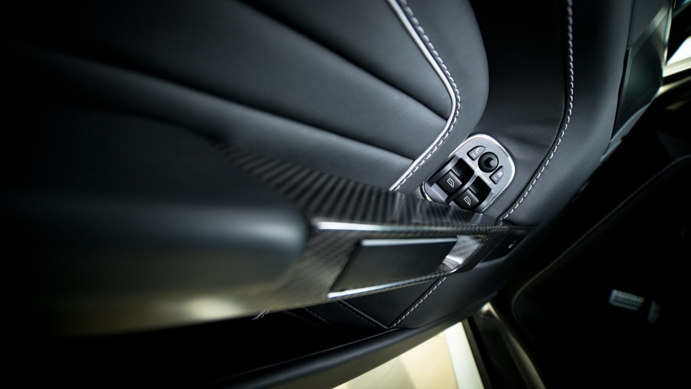 2015 ASTON MARTIN DB9 GT JAMES BOND 007 EDITION, 12/20