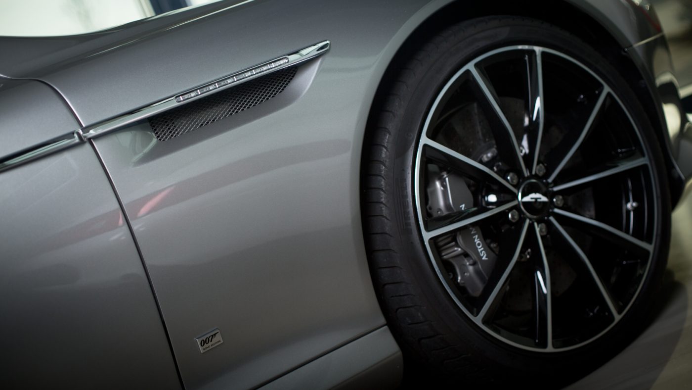 2015 ASTON MARTIN DB9 GT JAMES BOND 007 EDITION, 18/20