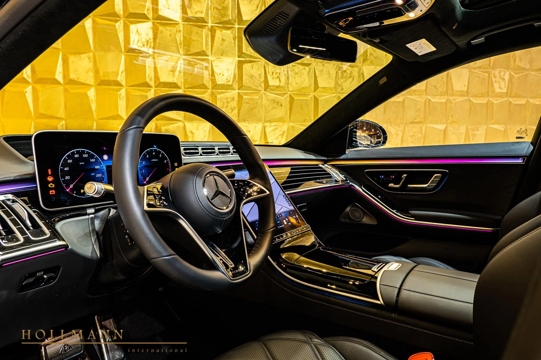 2022 Mercedes-Maybach S 580 interior, dashboard, Leather Exclusive Black/Anthracite