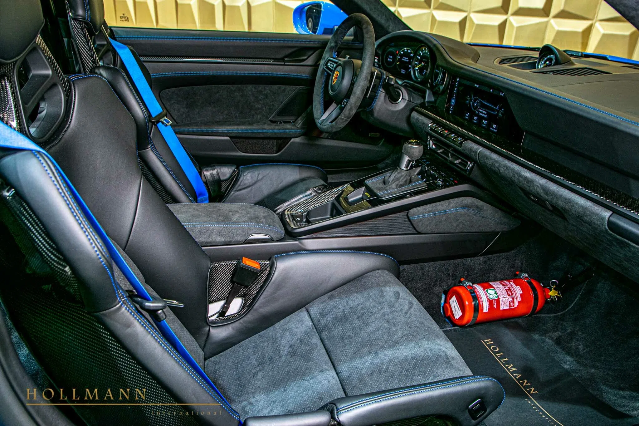 2022 Porsche 911 GT3 interior