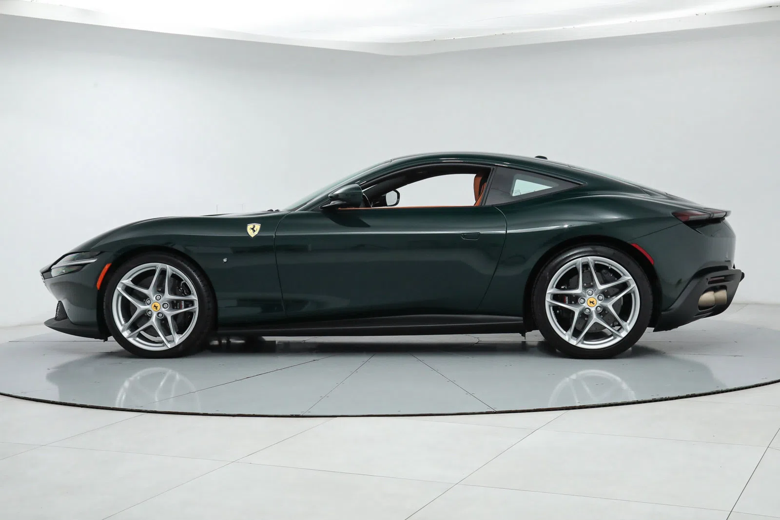 2022 Ferrari Roma, side profile