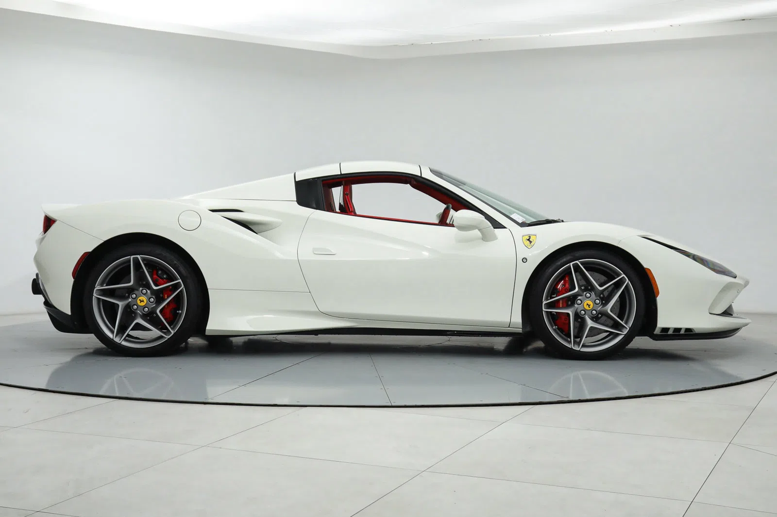 2021 Ferrari F8 Spider for sale, exterior
