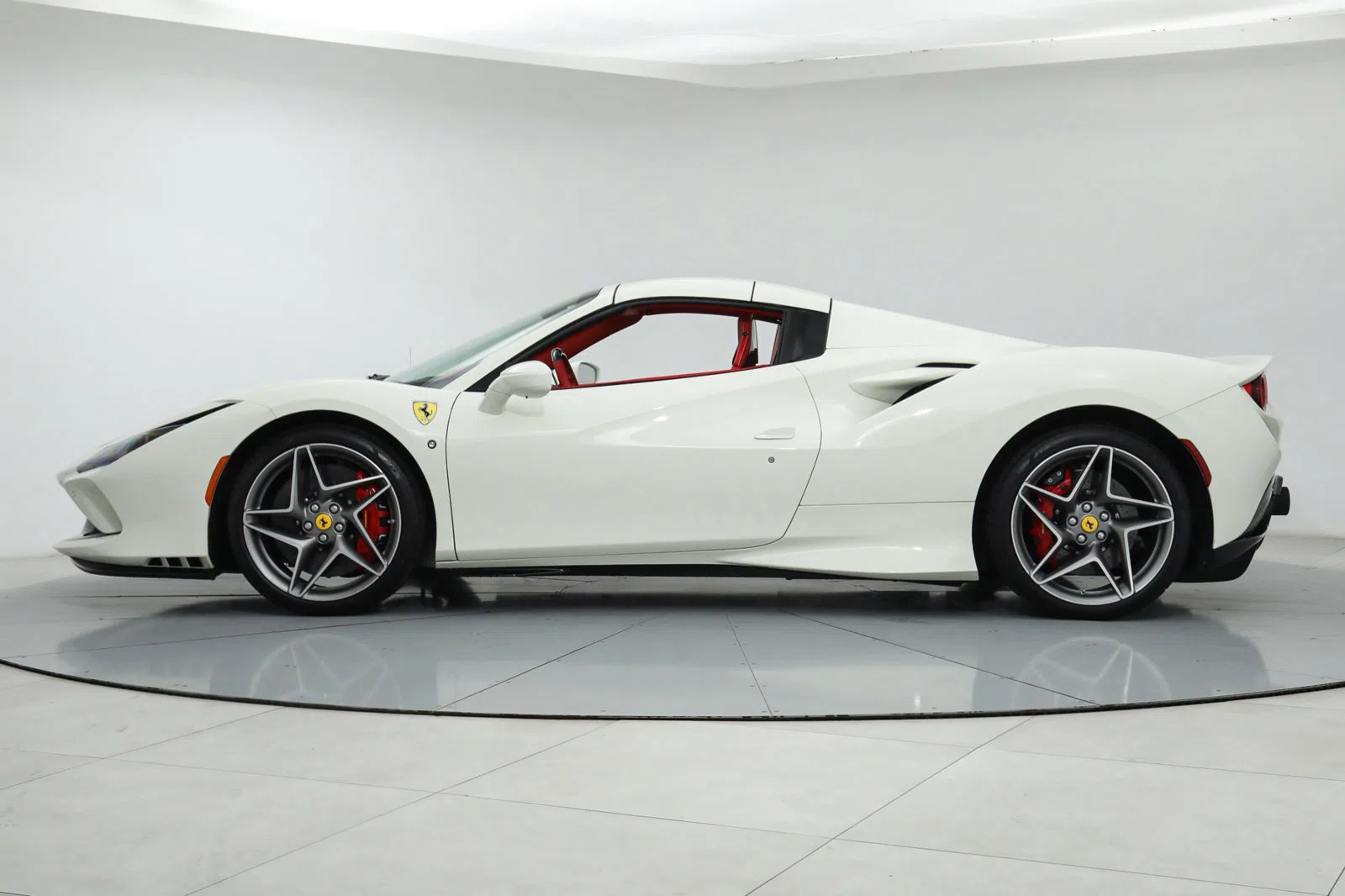 2021 Ferrari F8 Spider for sale, exterior