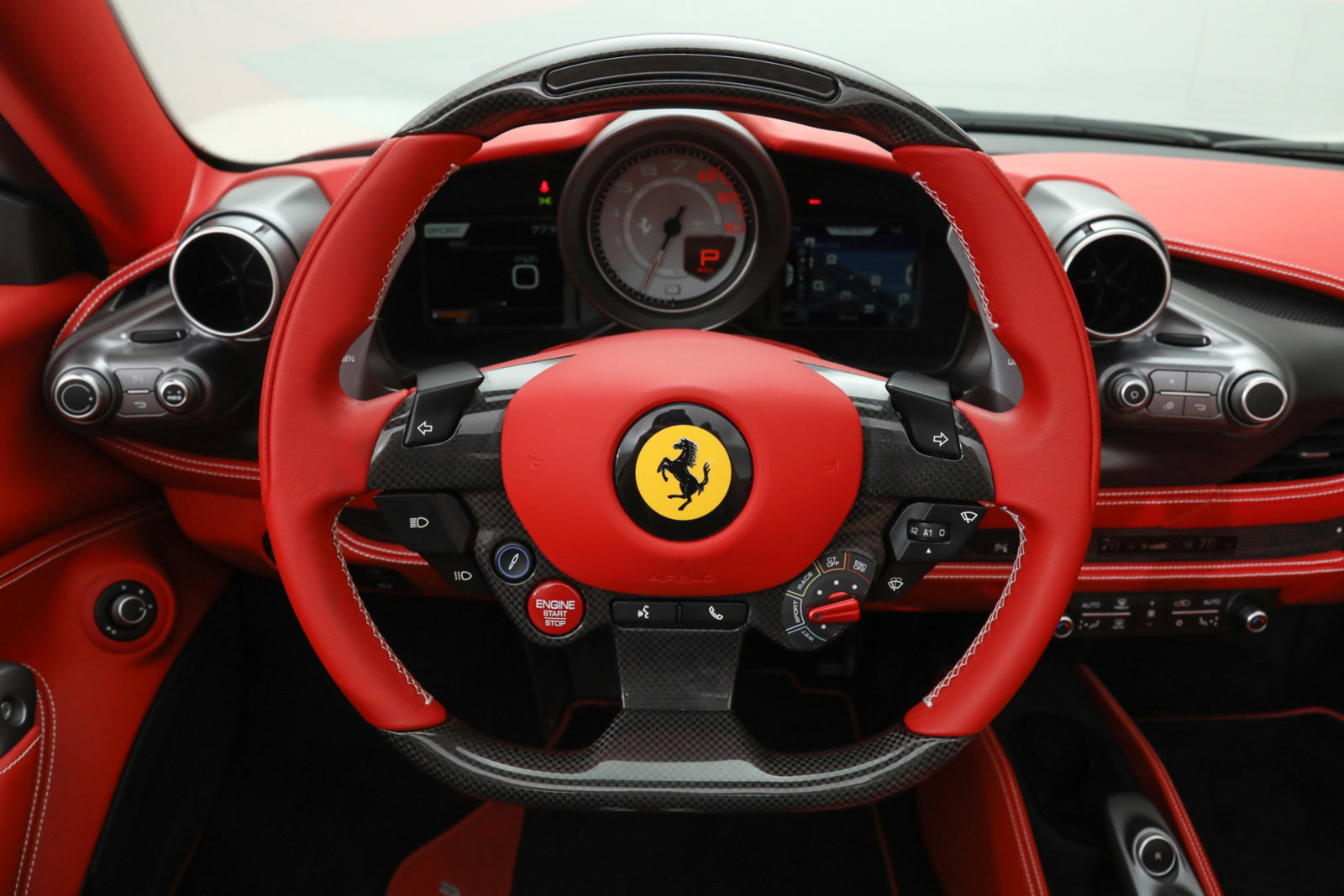 2021 Ferrari F8 Spider, 15/19