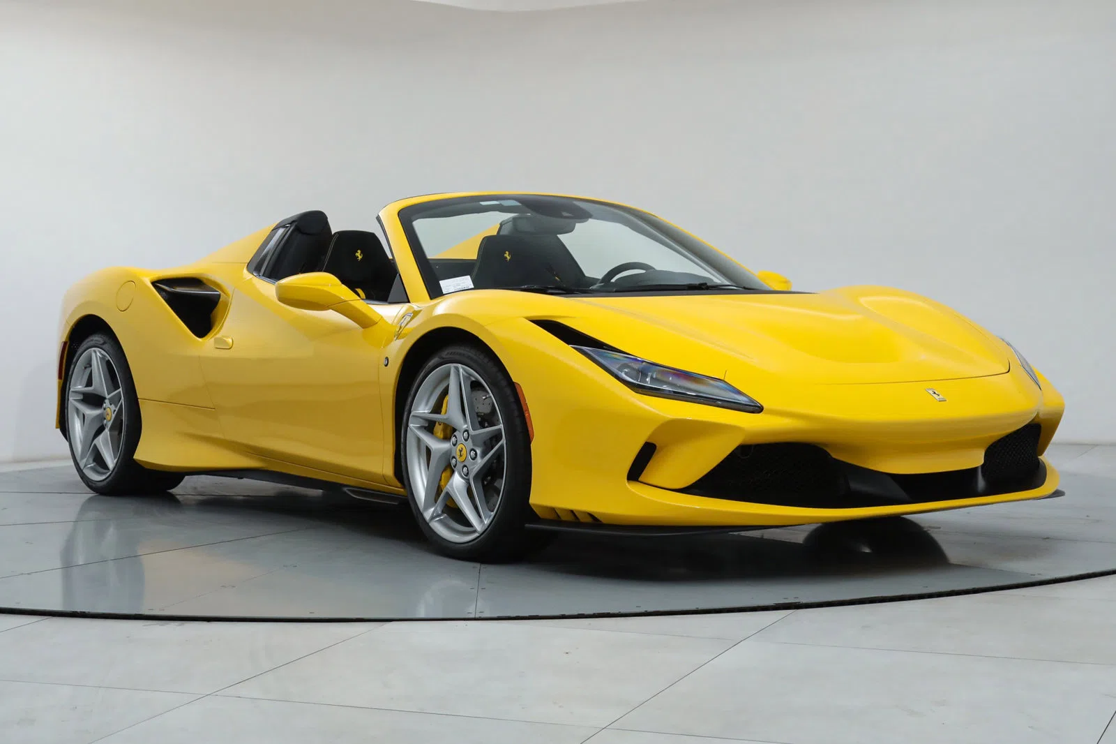 2021 Ferrari F8 Spider