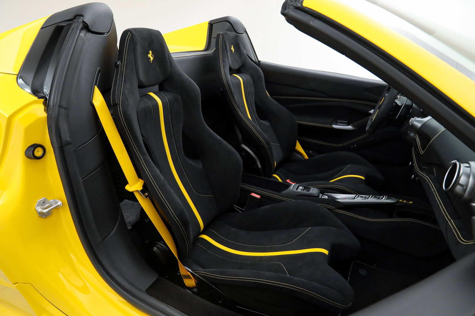2021 Ferrari F8 Spider, 10/20