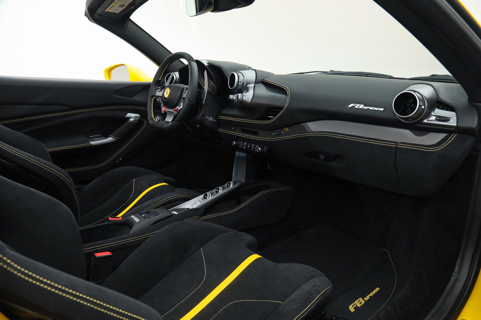 2021 Ferrari F8 Spider, 11/20